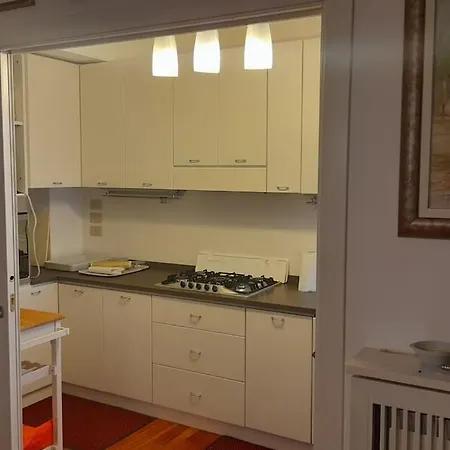 Fontana Vecchia Apartment *